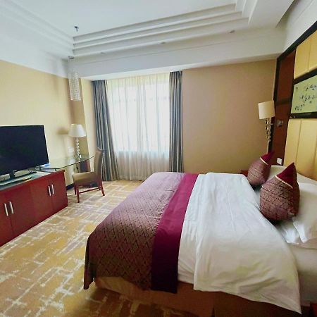Jinling Jingyuan Plaza Hotell Nanjing  Exteriör bild
