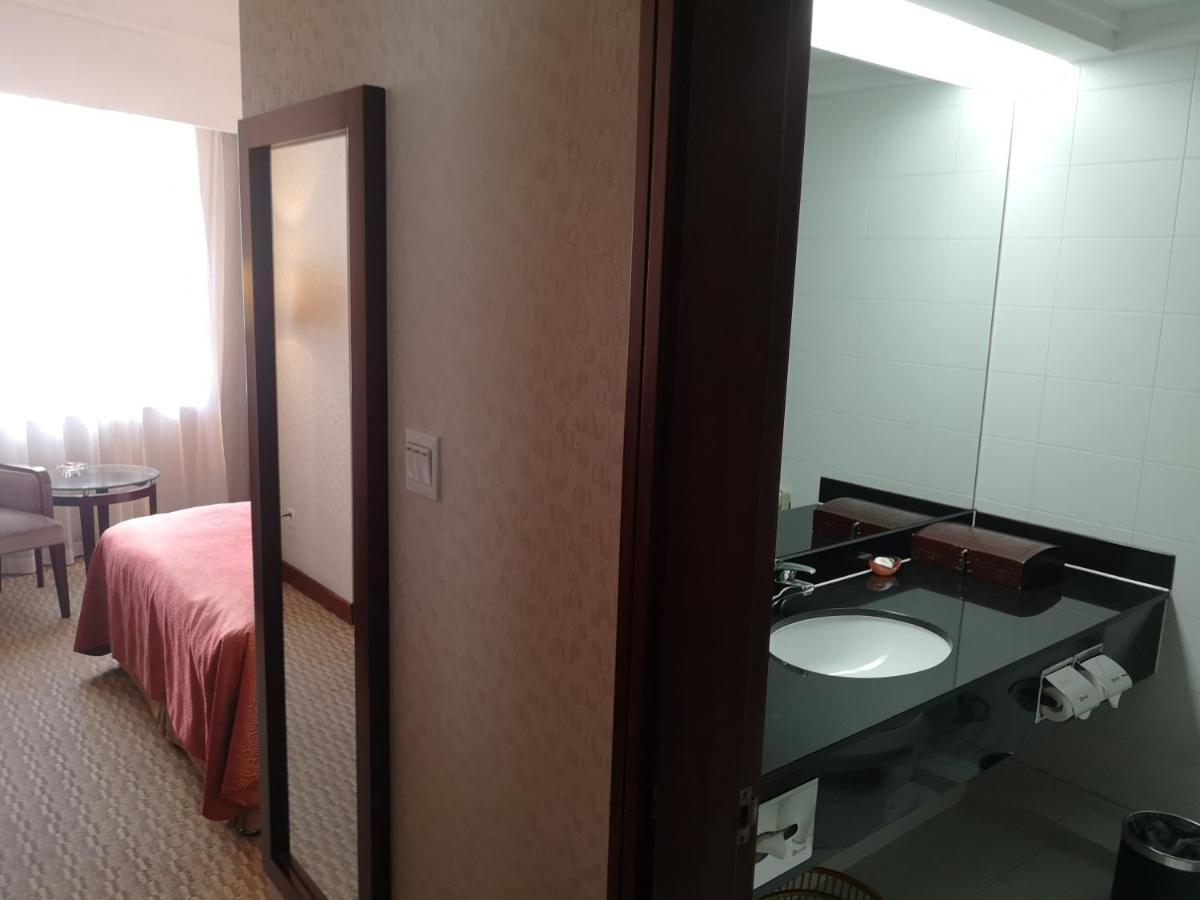 Jinling Jingyuan Plaza Hotell Nanjing  Exteriör bild