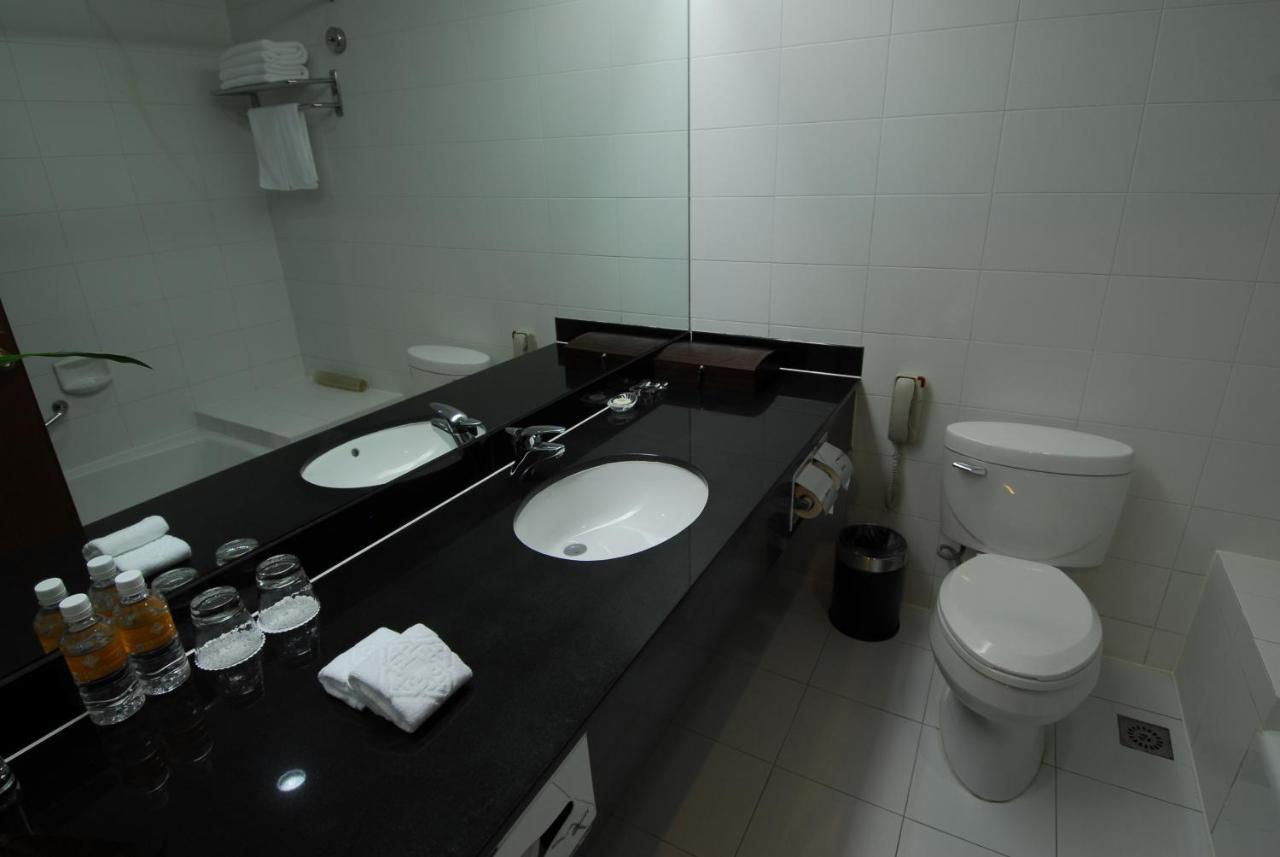 Jinling Jingyuan Plaza Hotell Nanjing  Exteriör bild